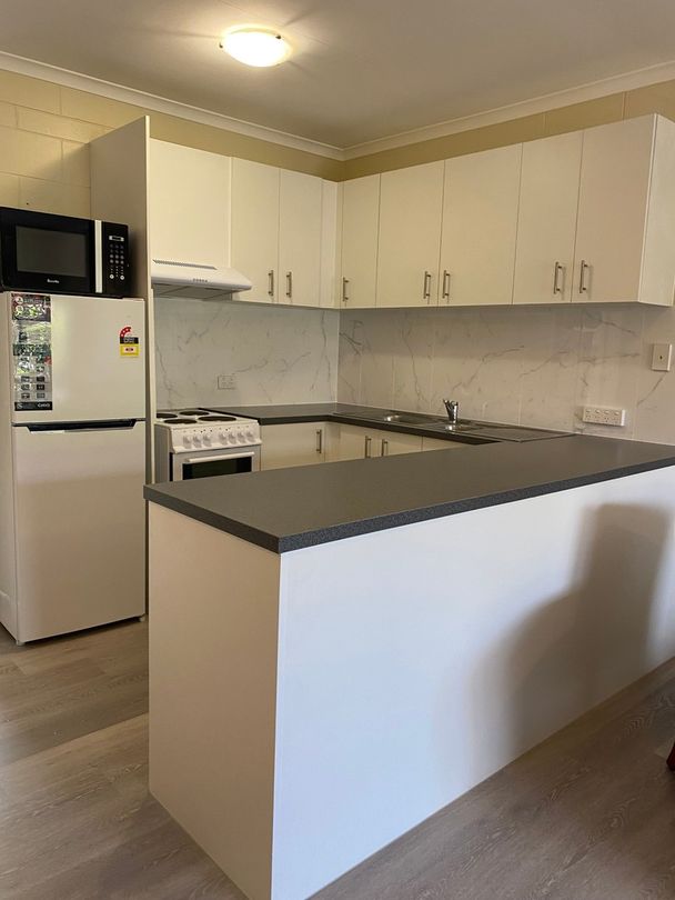 1 bedrooms Apartment / Unit / Flat in 8/439 Severin Street PARRAMATTA PARK QLD, 4870