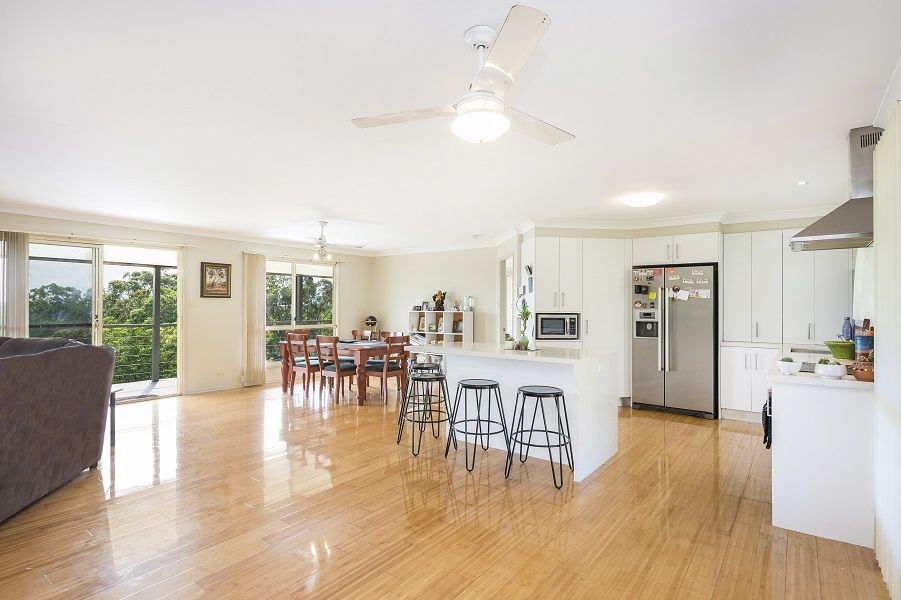 15 Daniel Roberts Drive, Mcleans Ridges Property History & Address