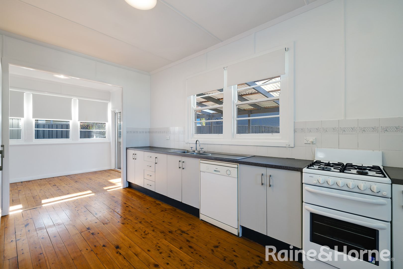 86 Hill Street, Belmont NSW 2280, Image 2