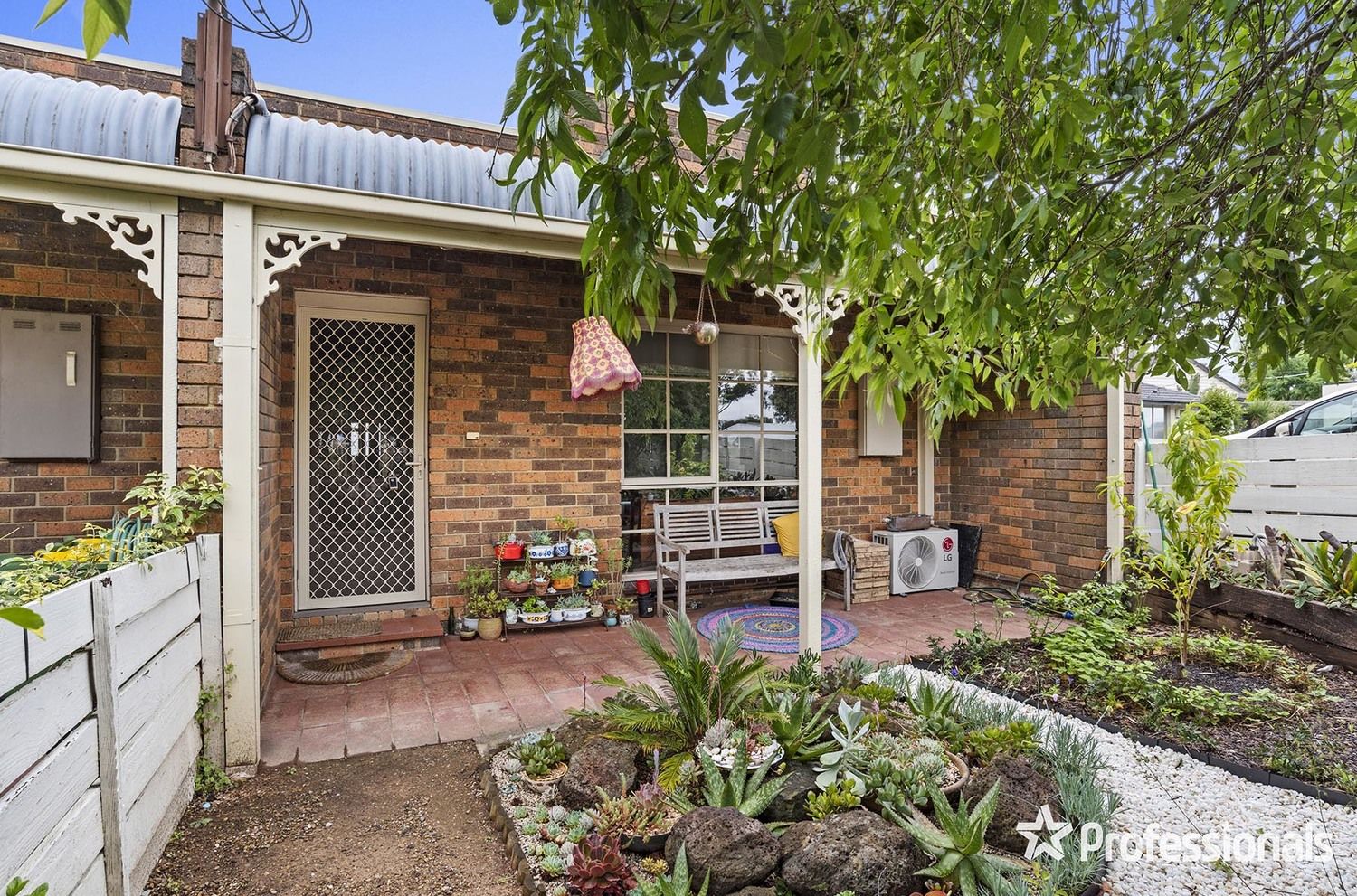 1 25 Hereford Road Mount Evelyn Vic 3796 Domain