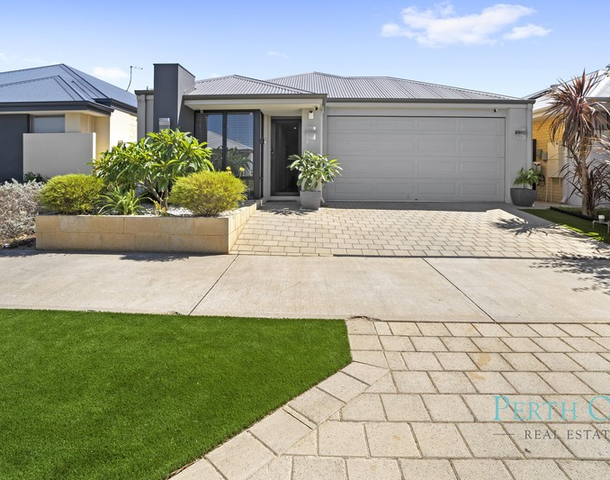 9 Sunstone Boulevard, Treeby WA 6164