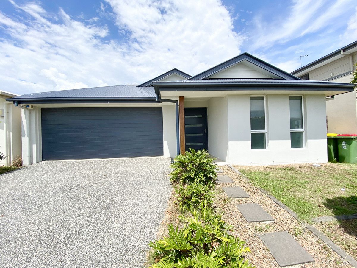 4 bedrooms House in 32 Affinity Way THORNLANDS QLD, 4164
