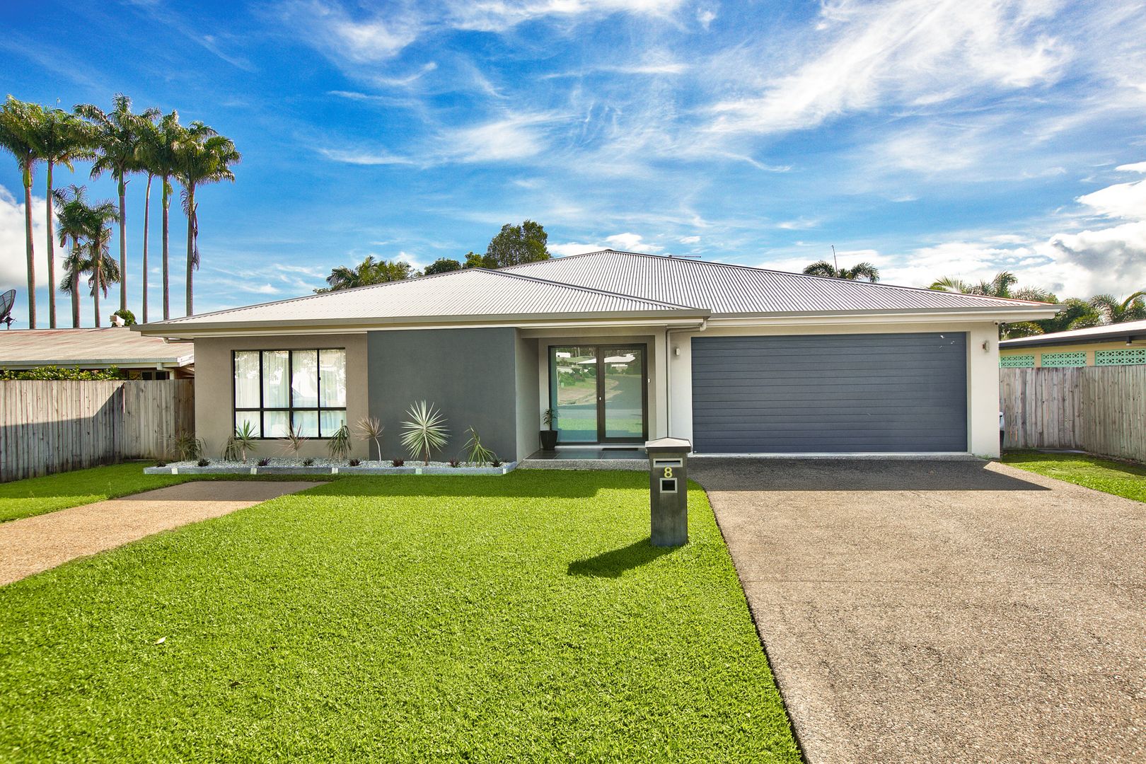 8 Lime Street, Mooroobool QLD 4870