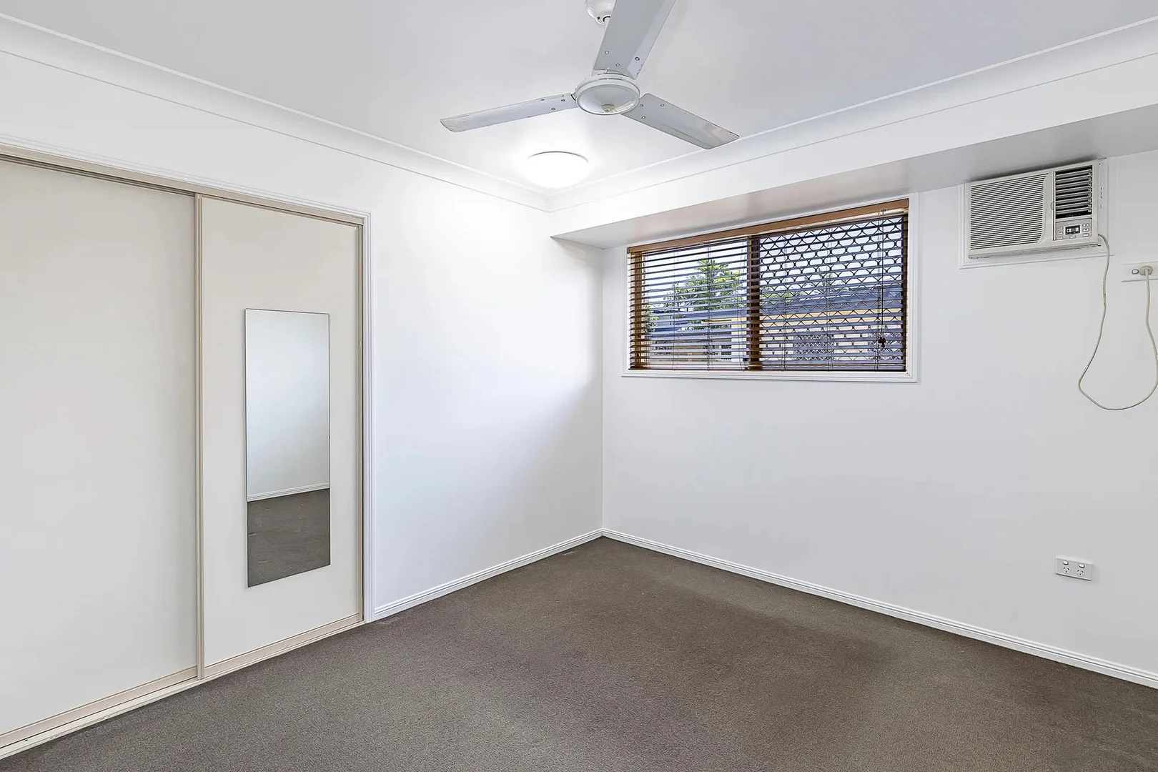 Additional image 5 of 2/75 Cook St, North Ward QLD 4810