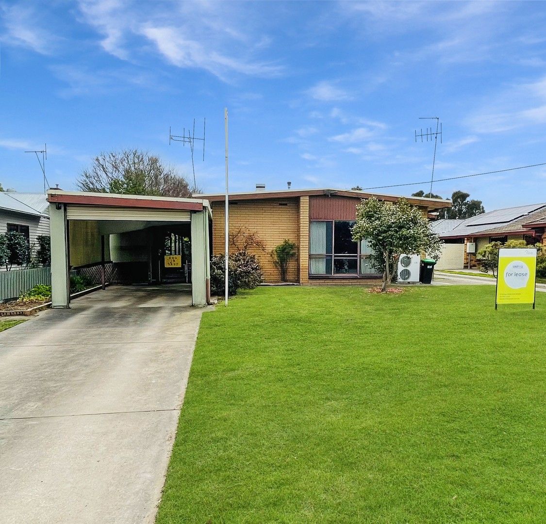 3 bedrooms Apartment / Unit / Flat in 1/9 Egmont Street BENALLA VIC, 3672