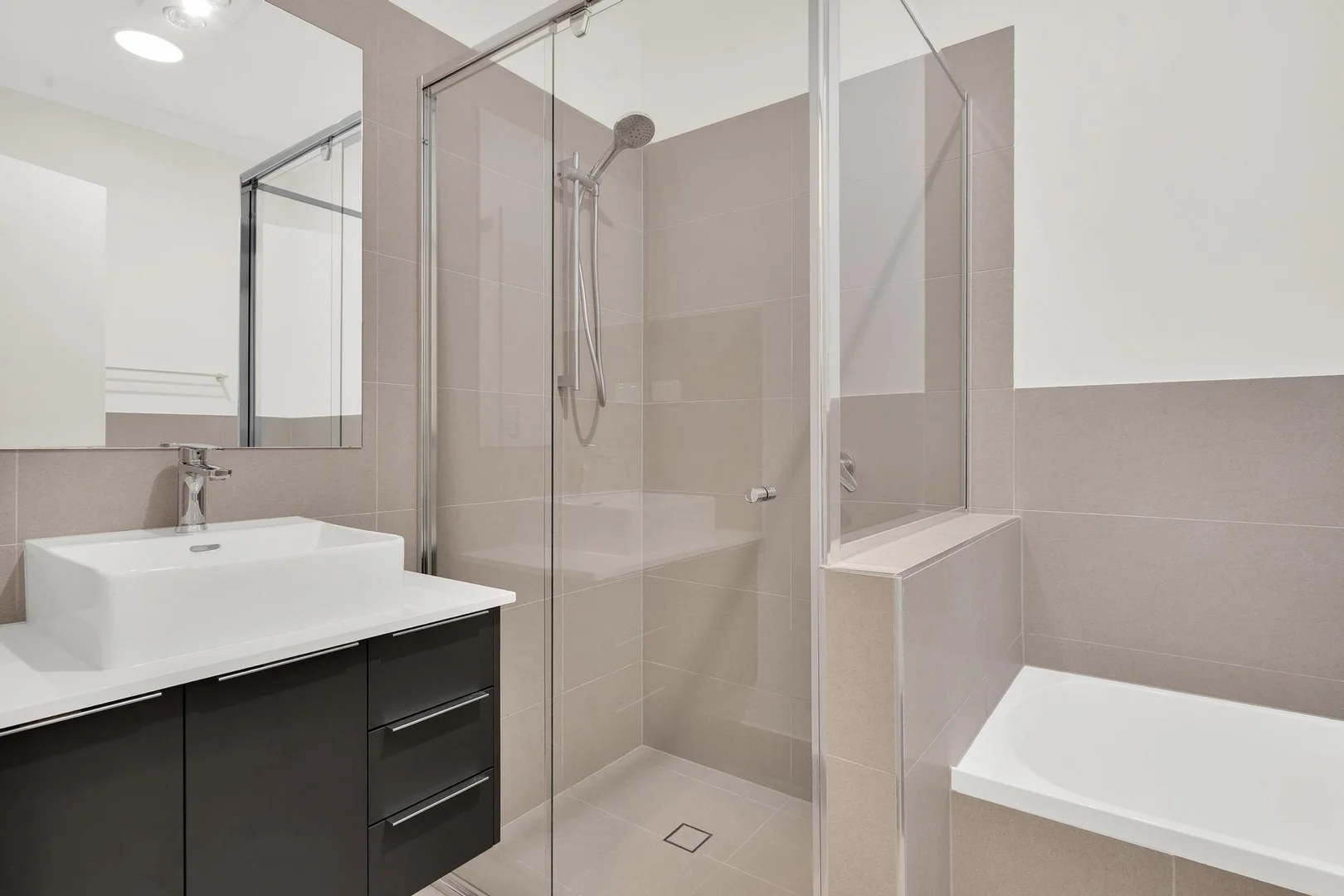 Additional image 12 of 2/229 Whites Road, Lota QLD 4179