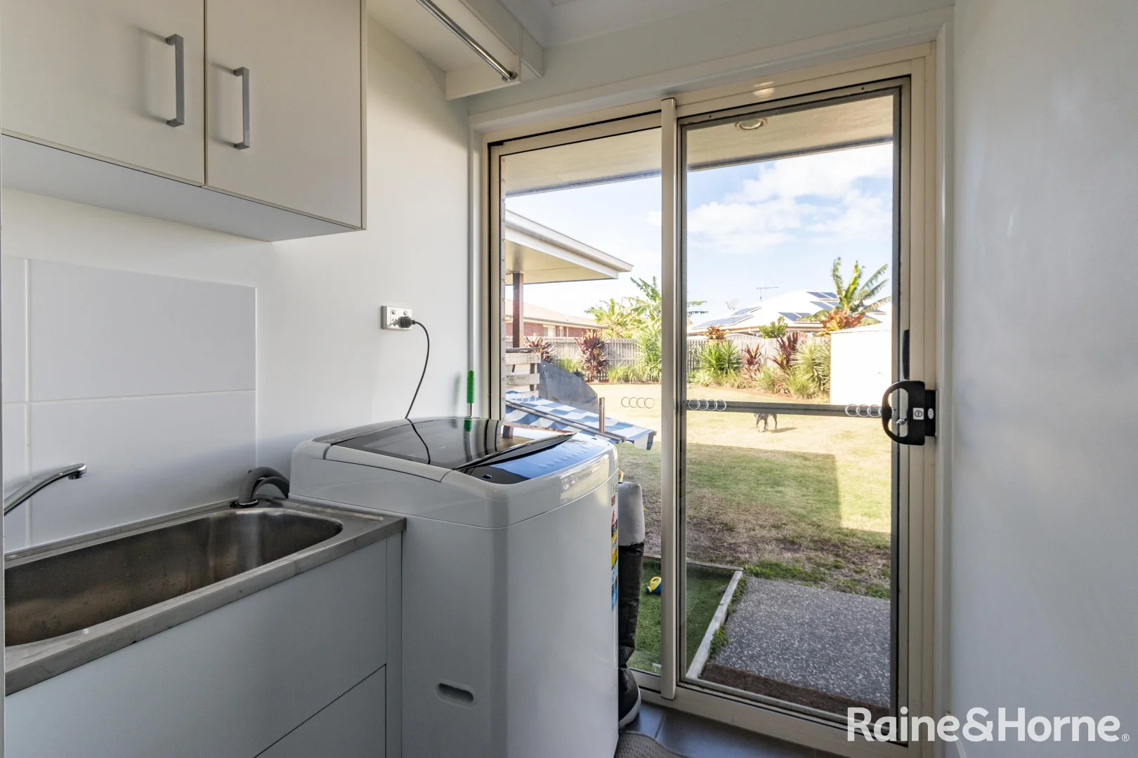 Additional image 10 of 11 Toppers Drive, Coral Cove QLD 4670