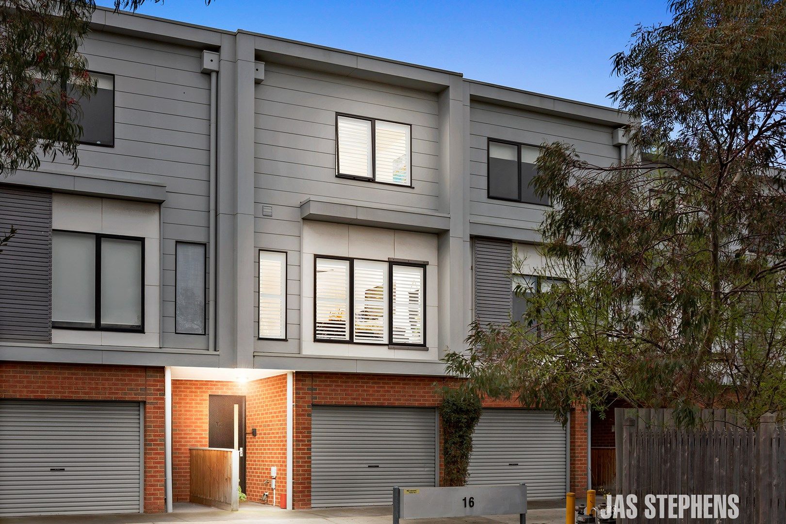 6/16 Dean Street, Yarraville VIC 3013, Image 2