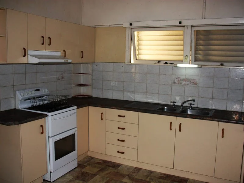 Additional image 2 of 6 Redarc Street, Fairfield QLD 4103