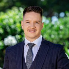 Ray White Oakleigh - Jayden Irving