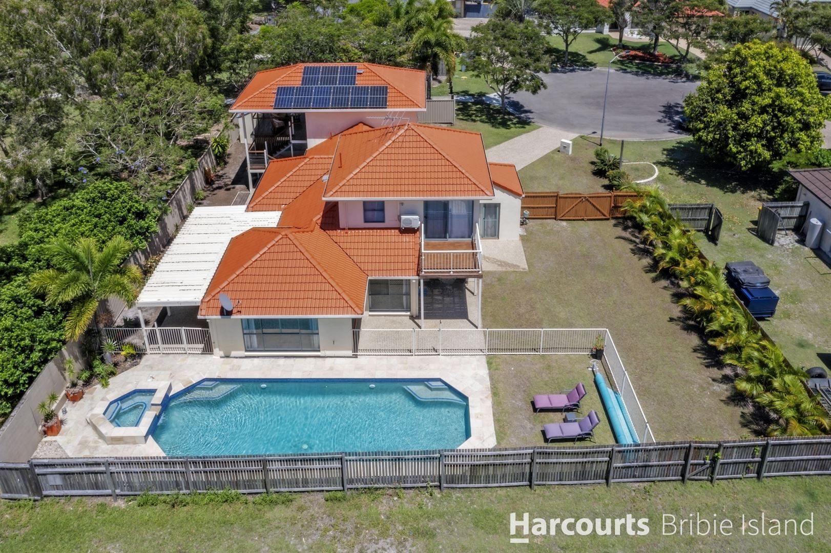 24 Schooner Court, Banksia Beach QLD 4507, Image 1