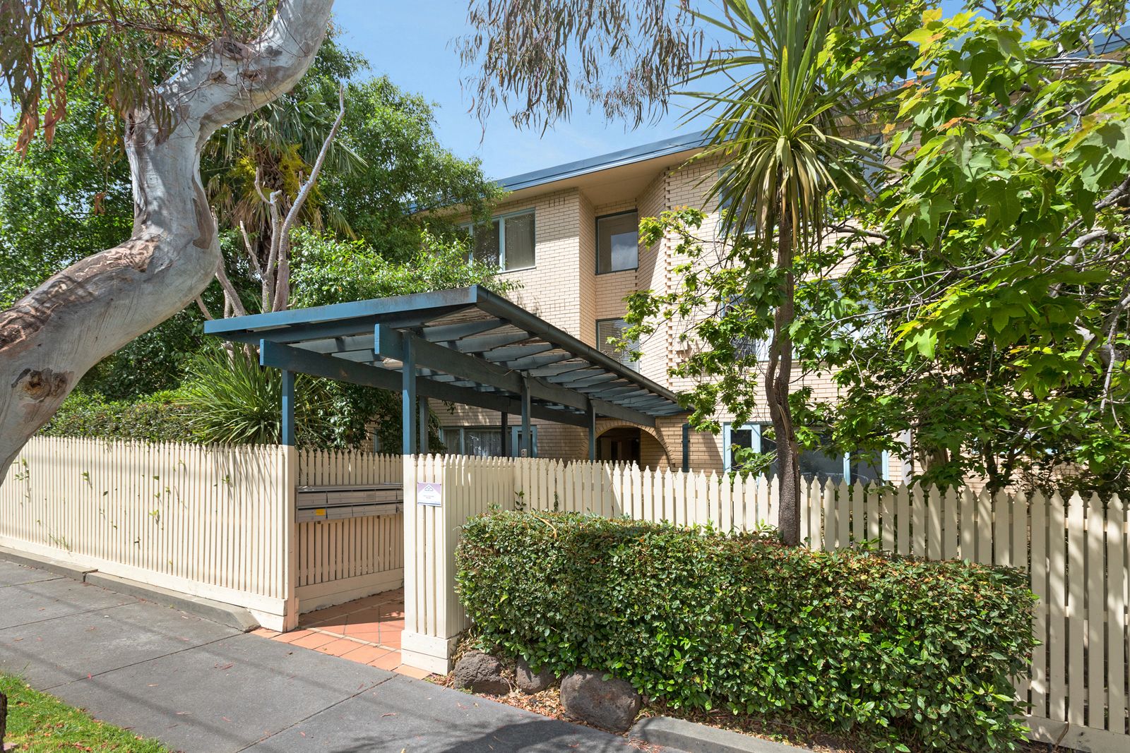 1 bedrooms Apartment / Unit / Flat in 15/6 Mayston Street HAWTHORN EAST VIC, 3123