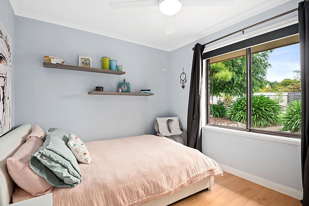 7 CLYDESDALE Court Woodcroft SA 5162 House For Rent Domain