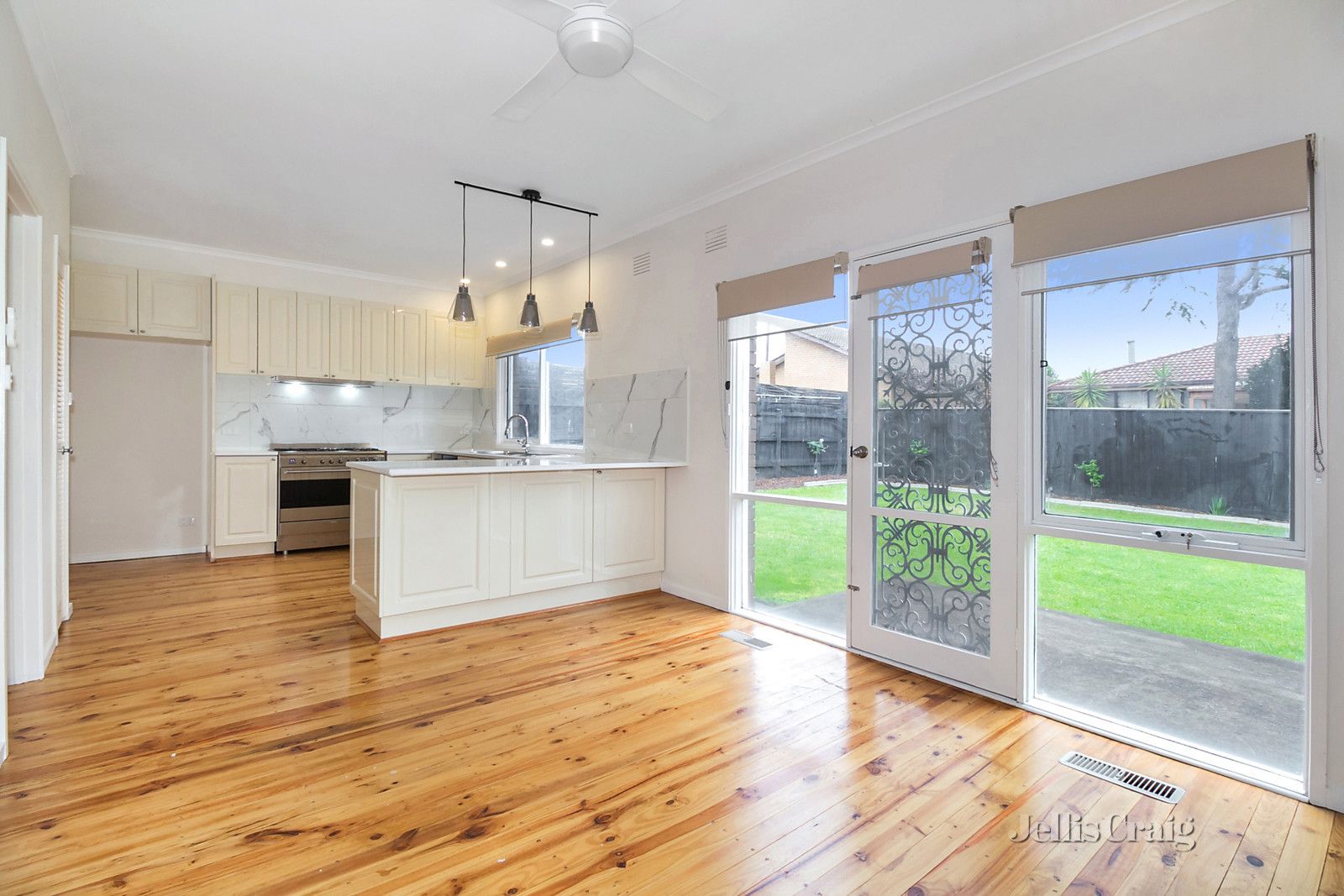 127 Leila Road, Carnegie VIC 3163, Image 2