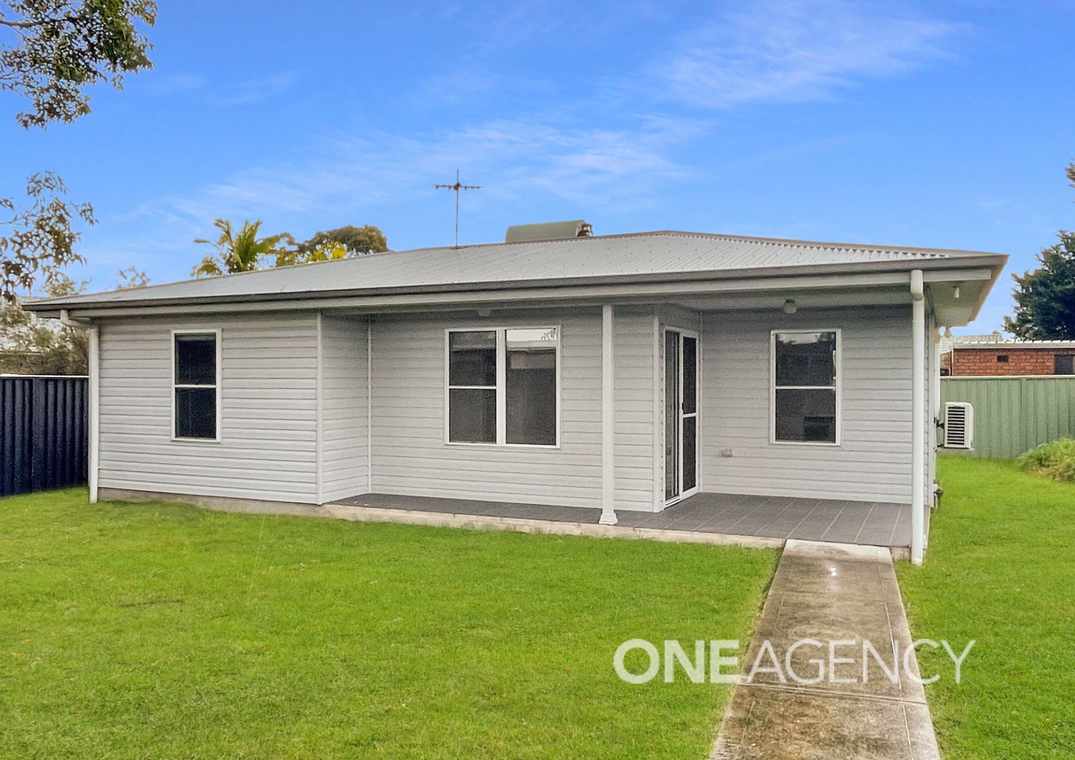 33A Kingsford Smith Crescent, Sanctuary Point NSW 2540 House For Rent