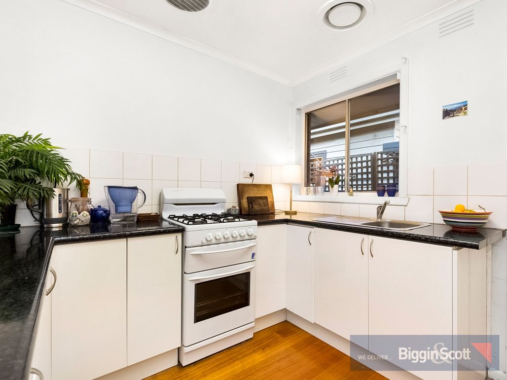 2/10 Barnet Street, Yarraville VIC 3013, Image 1