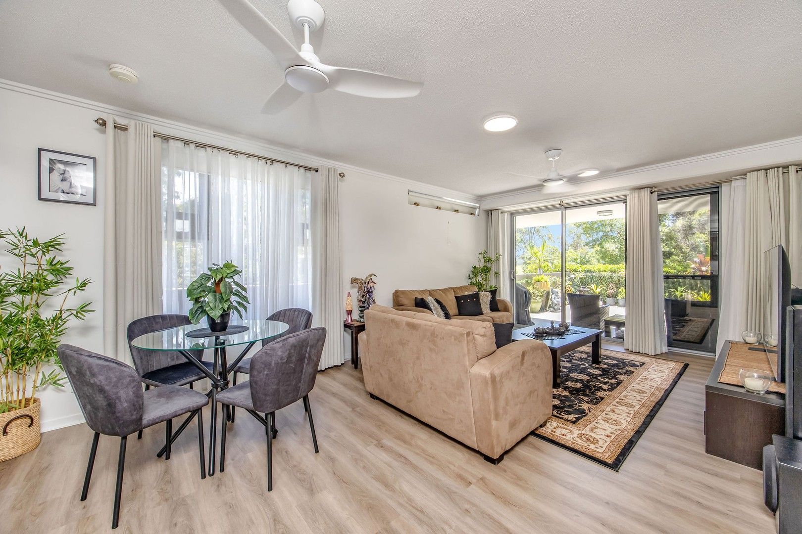 2 bedrooms Apartment / Unit / Flat in 18/154 Musgrave Avenue SOUTHPORT QLD, 4215