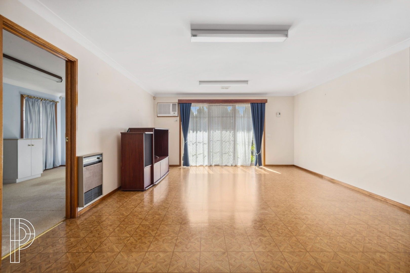 4 bedrooms House in 15 Eddy Crescent FLOREY ACT, 2615