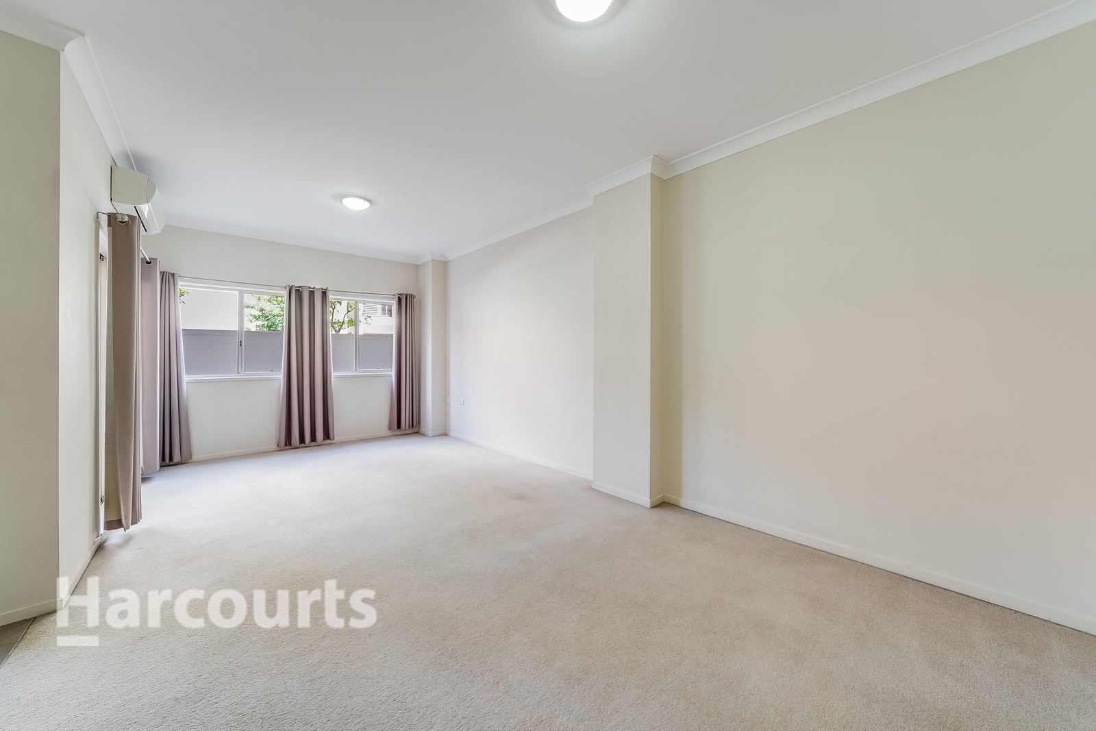 7/17 Warby Street, Campbelltown NSW 2560, Image 1