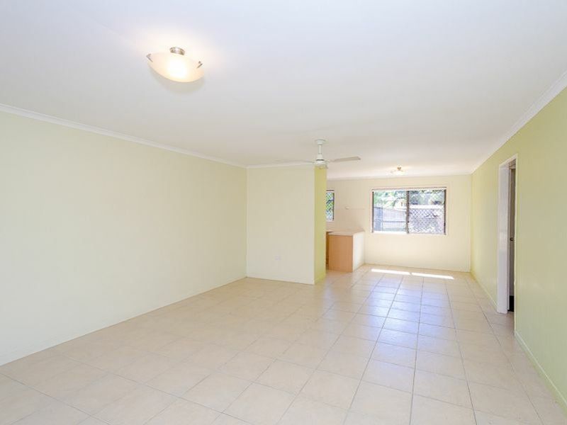 1 & 2/2 Apollo Drive, Clinton QLD 4680, Image 2