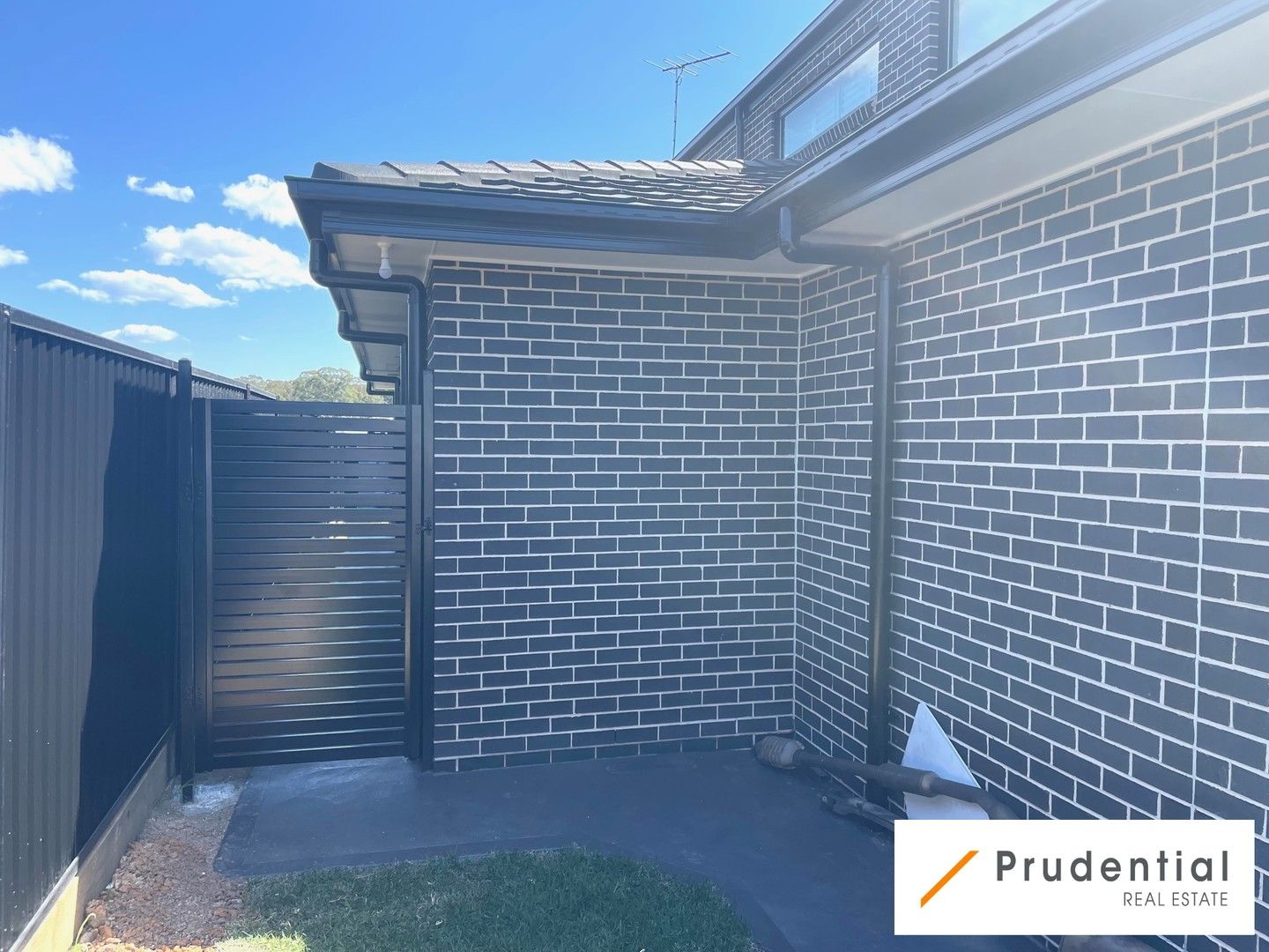 2 bedrooms Apartment / Unit / Flat in 218A Rynan Avenue EDMONDSON PARK NSW, 2174
