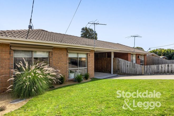 Picture of 52 Eighth Avenue, ROSEBUD VIC 3939