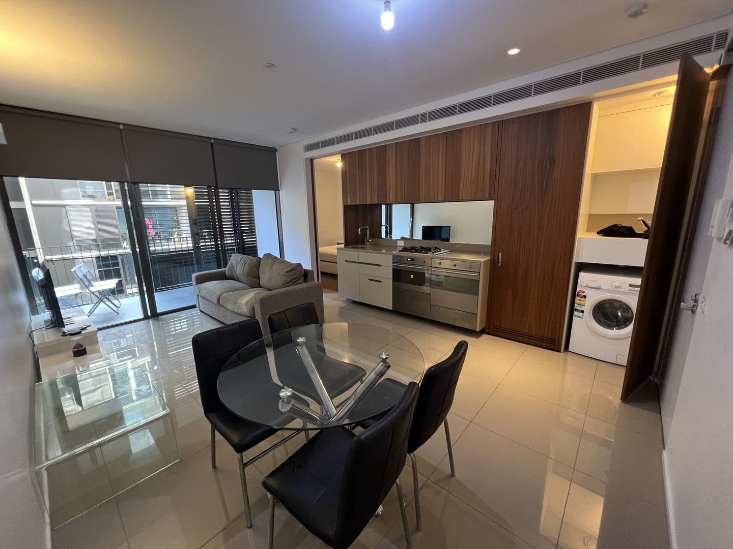 1 bedrooms Apartment / Unit / Flat in L4/8 Park Lane CHIPPENDALE NSW, 2008