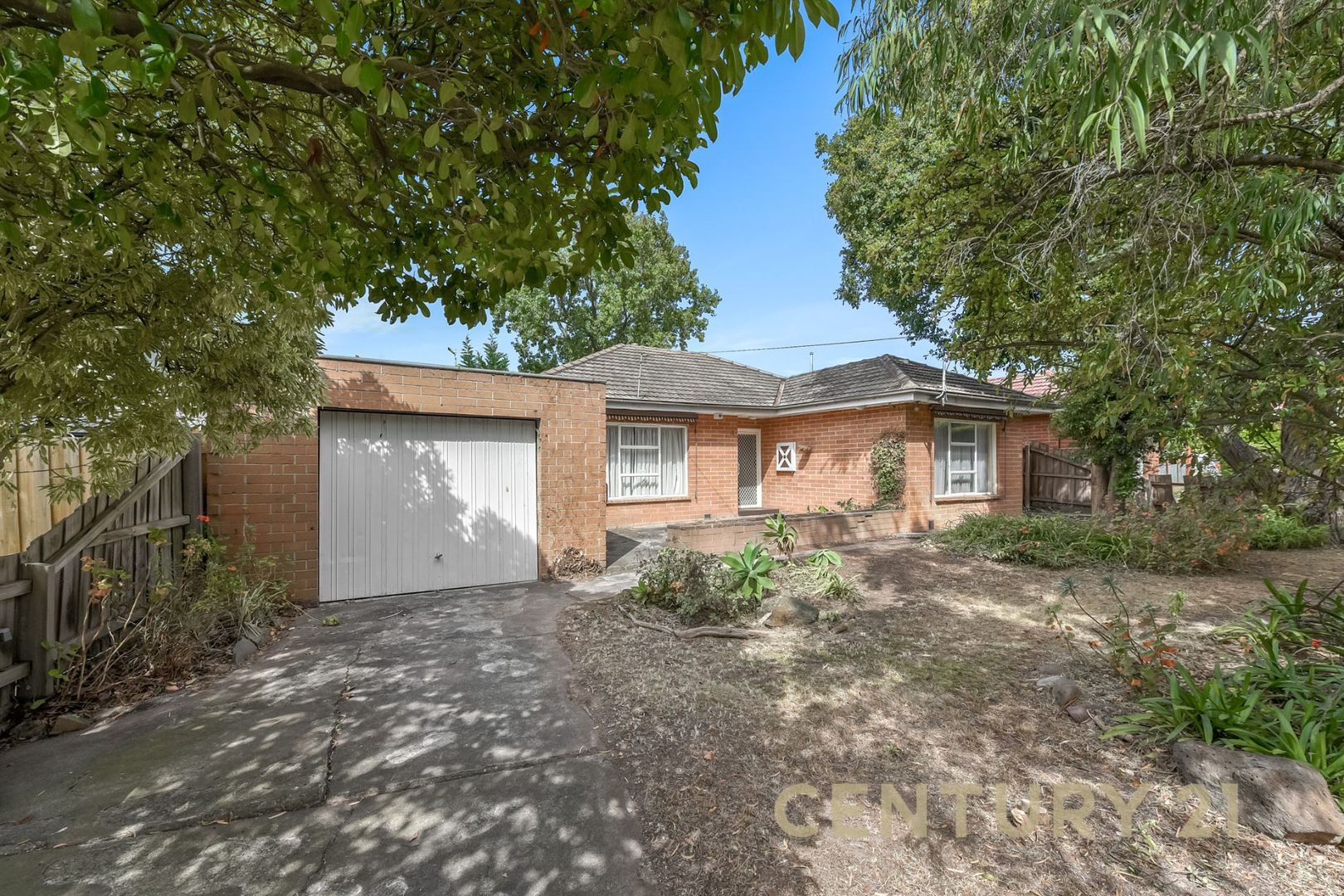 18 Carlton Road, Dandenong North VIC 3175, Image 2