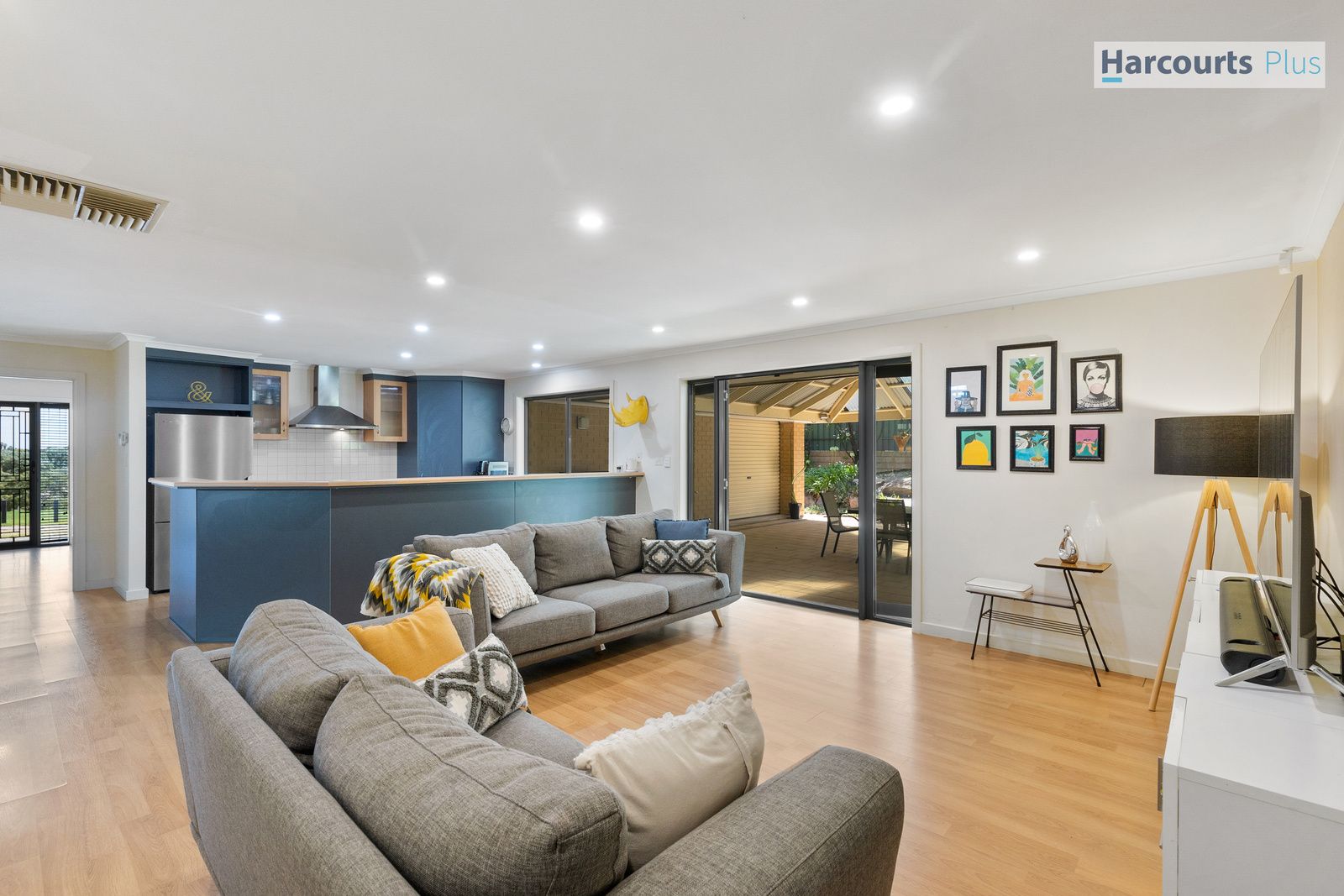 10 Skipper Close, Hallett Cove SA 5158, Image 0