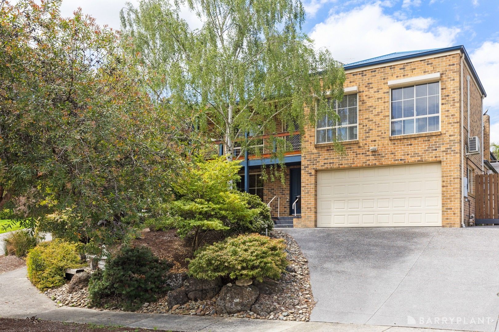 5 bedrooms House in 1 Oban Woods Road RINGWOOD NORTH VIC, 3134