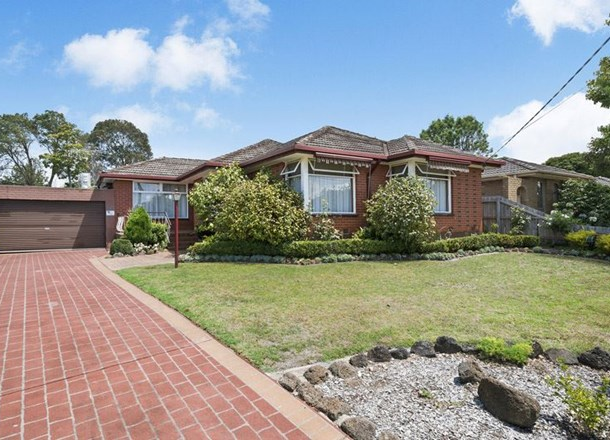 17 Honeysuckle Avenue, Wheelers Hill VIC 3150