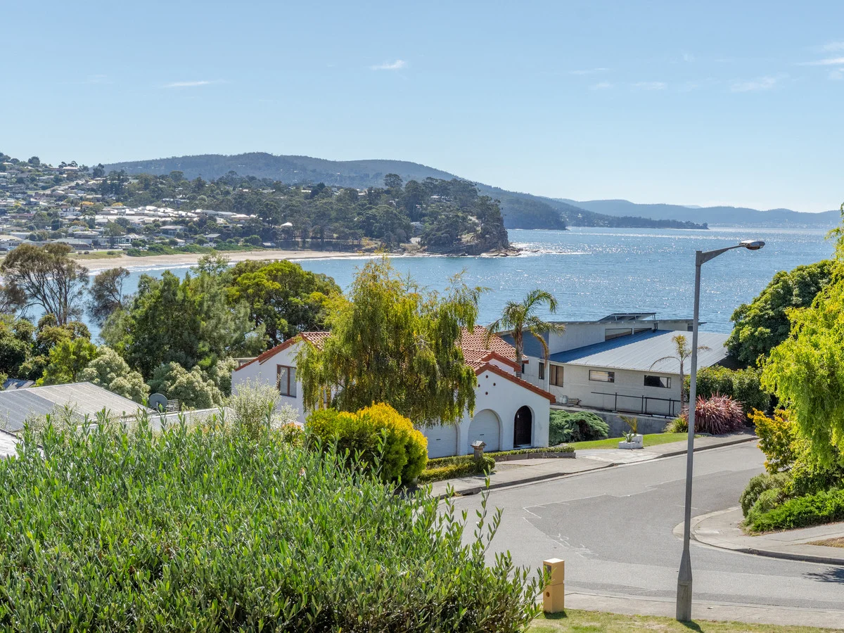 Additional image 5 of 56 Flowerpot Crescent, Blackmans Bay TAS 7052