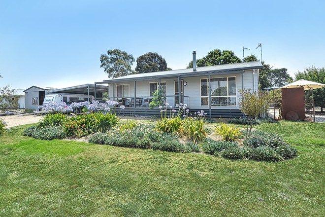 Picture of 3309 Geelong Road, CROSS ROADS VIC 3373