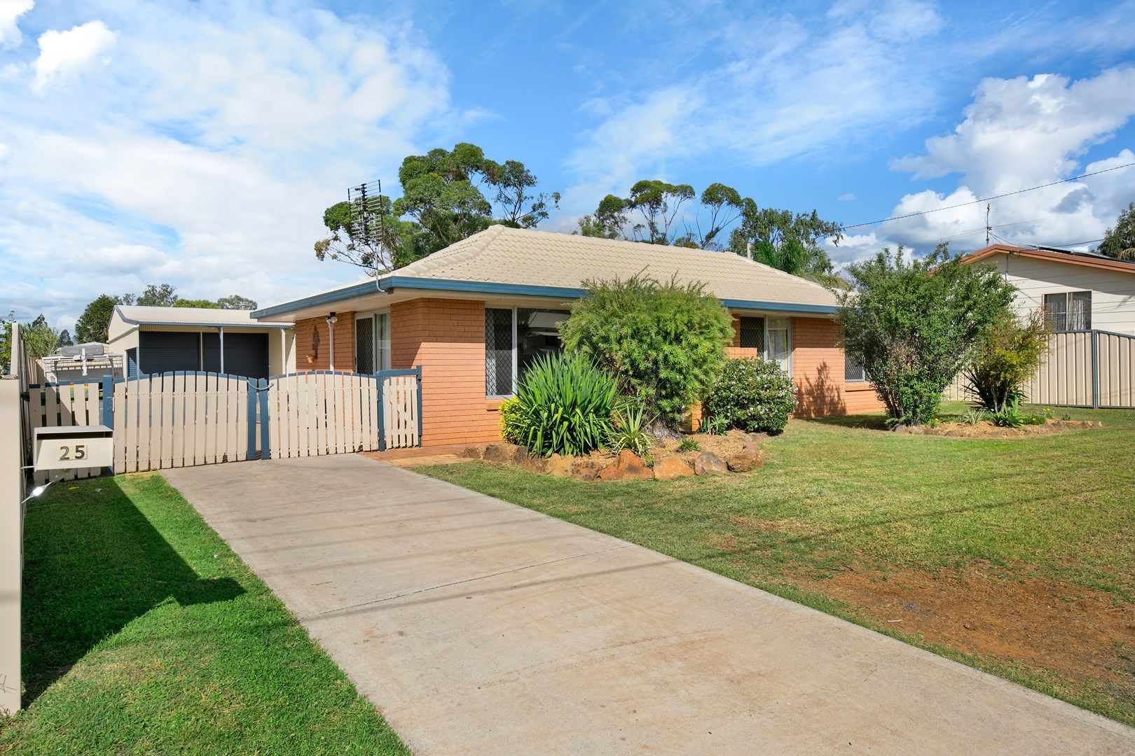 25 Desmond Lane, Oakey QLD 4401, Image 0