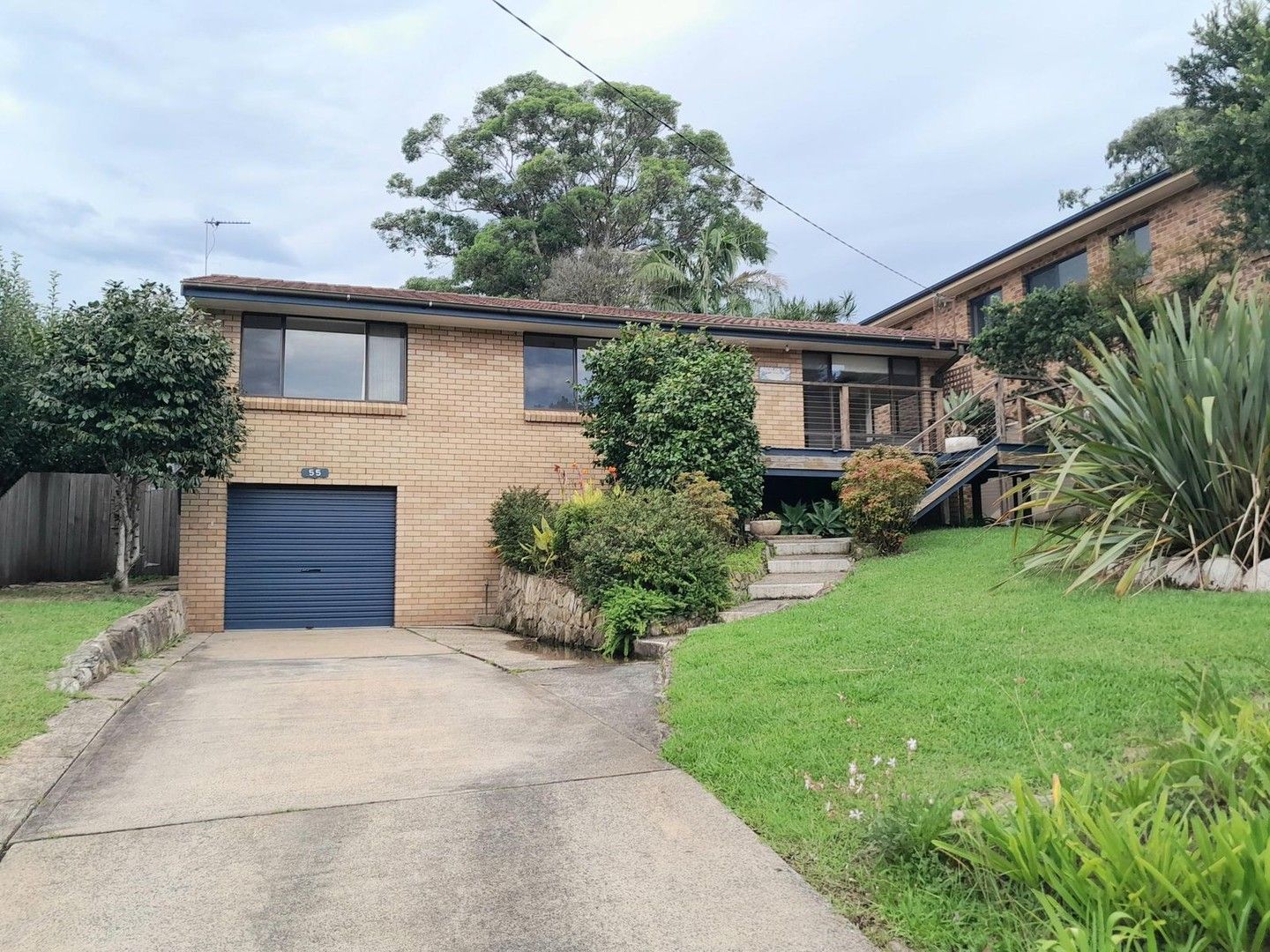 3 bedrooms House in 55 Carroll Avenue MOLLYMOOK BEACH NSW, 2539