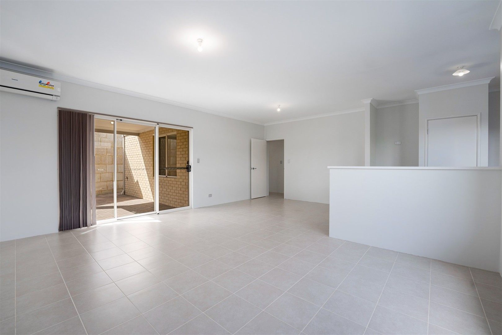 3 bedrooms House in 2/60 Rubens Circuit BALDIVIS WA, 6171