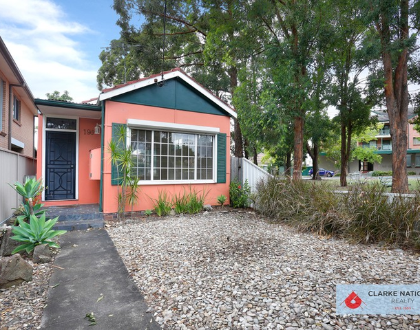 198 Gibson Avenue, Padstow NSW 2211