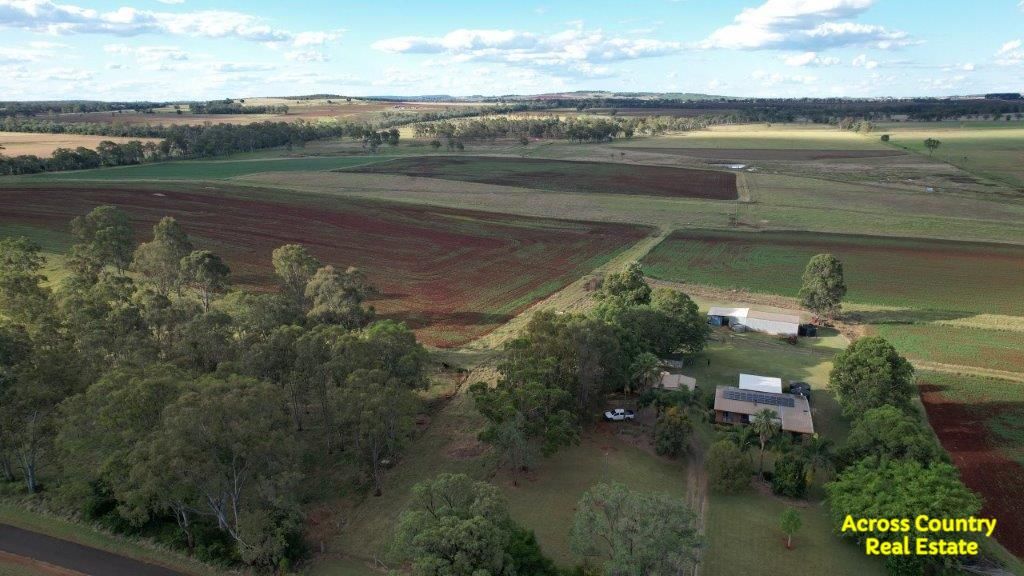 480 West Wooroolin Road, Wooroolin QLD 4608 Mixed Farming Property