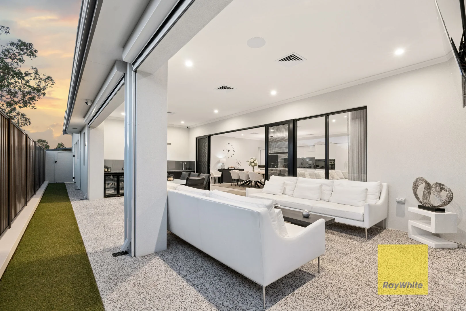 Additional image 34 of 28 Edmonton Parade, Bushmead WA 6055