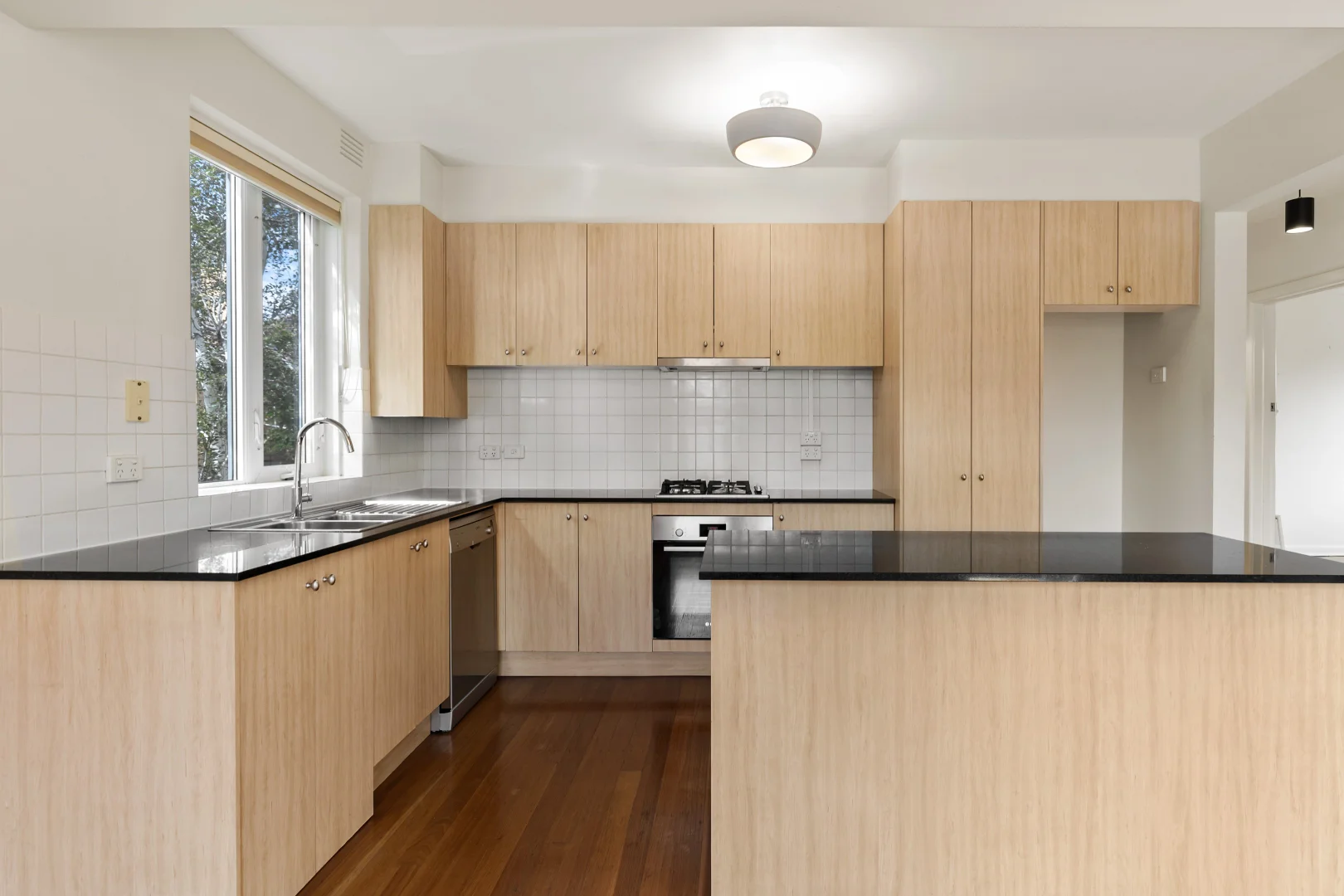 Additional image 4 of 3/37 Byron Street, Elwood VIC 3184