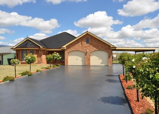 23 Laffing Waters Lane, Kelso NSW 2795