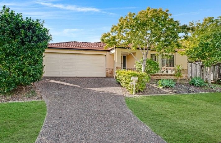 4 bedrooms House in 16 Solitaire Place ROBINA QLD, 4226