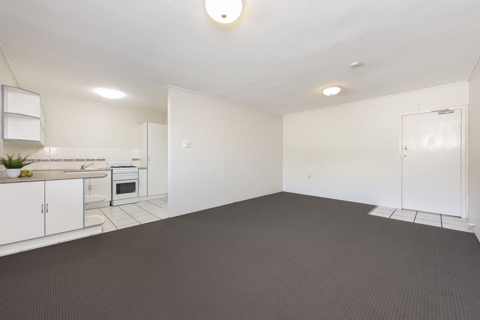 9/102 Massey Street, Ascot QLD 4007, Image 2