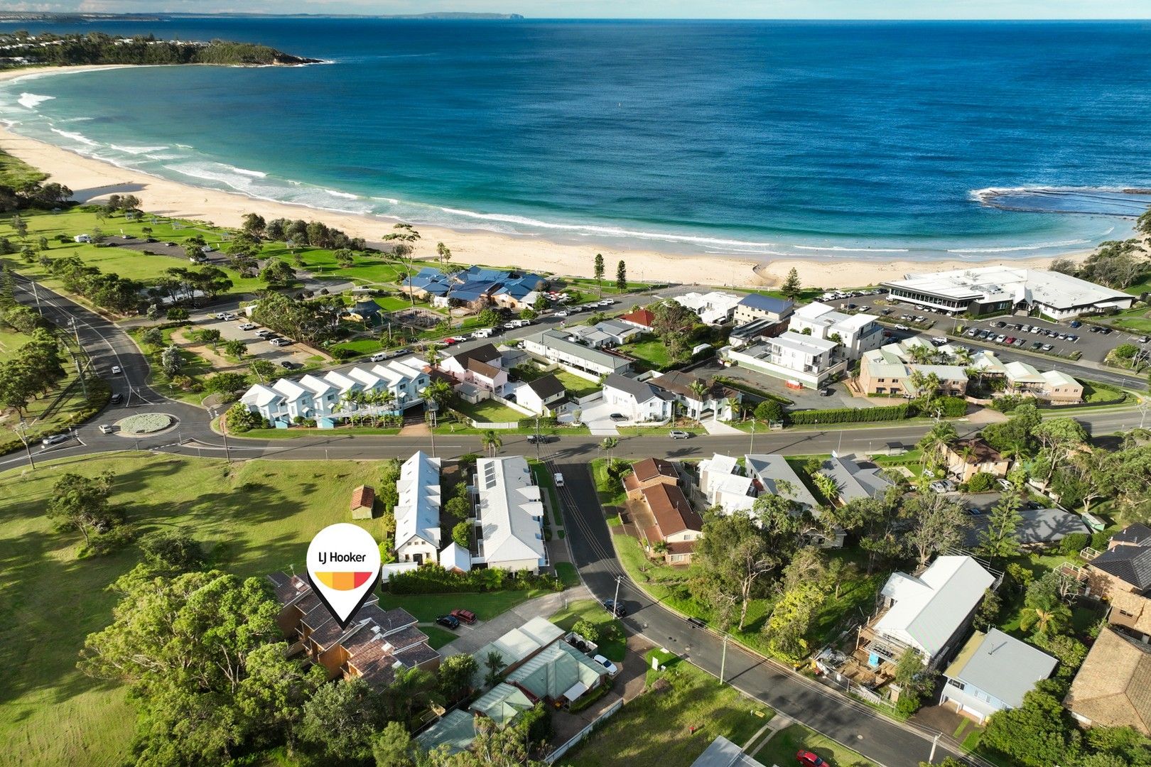 2 bedrooms Townhouse in 4/1 Ingold Avenue MOLLYMOOK NSW, 2539