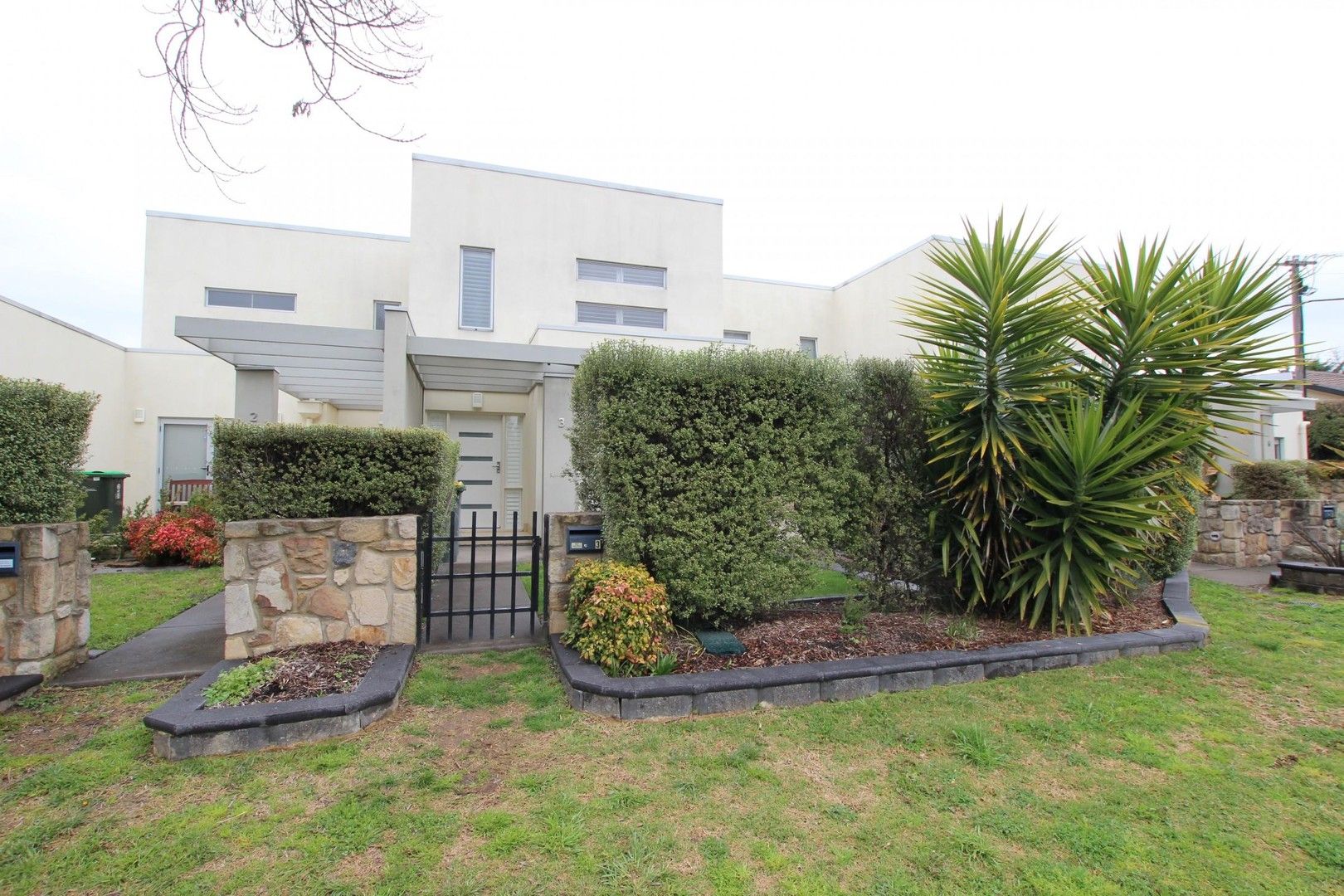 3 bedrooms Townhouse in 3/5 Ulverstone Street LYONS ACT, 2606