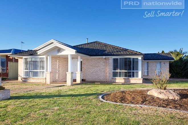 Picture of 1/31 Lansdowne Avenue, LAKE ALBERT NSW 2650