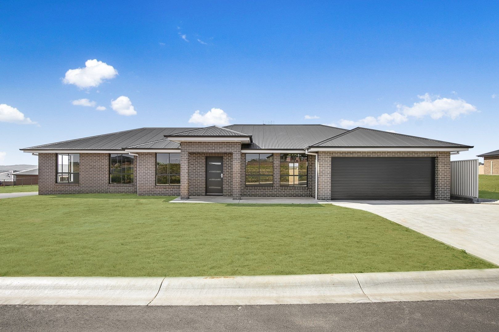 1 Darvall Drive, Kelso NSW 2795, Image 0