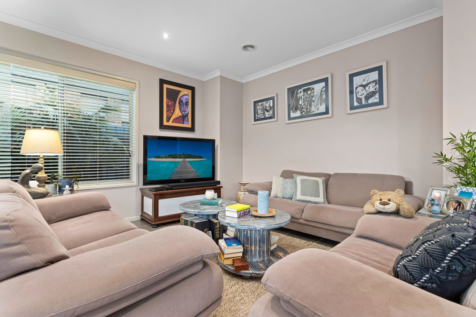 75 Vincent Drive, South Morang VIC 3752, Image 2