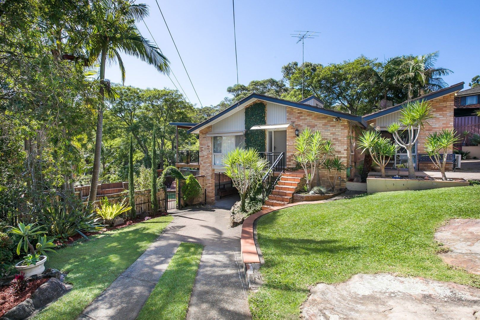 10a Hollings Crescent, Heathcote NSW 2233, Image 0