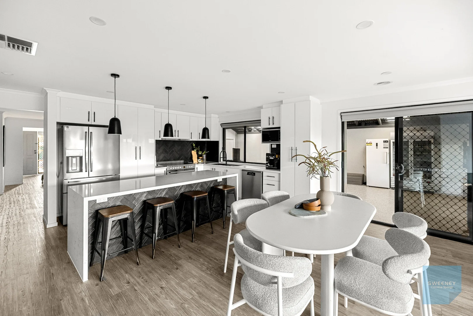 Additional image 8 of 16 Niewand Avenue, Burnside VIC 3023